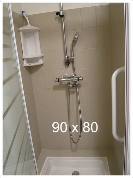 Location Orcières Merlette douche appartement LOCORCIERES